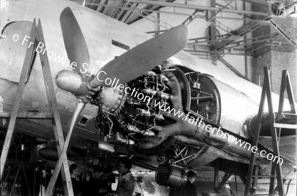 DUBLIN AIRPORT COLLINSTOWN AEROPLANE ENGINE